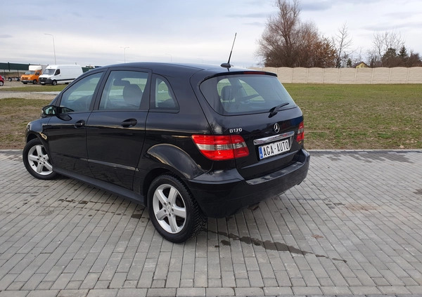 Mercedes-Benz Klasa B cena 15500 przebieg: 140000, rok produkcji 2007 z Józefów małe 497